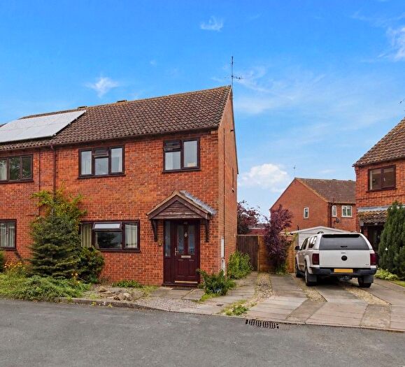 3 Bedroom Semi-Detached House For Sale In Upton Gardens, Upton Upon Severn, Worcestershire, WR8