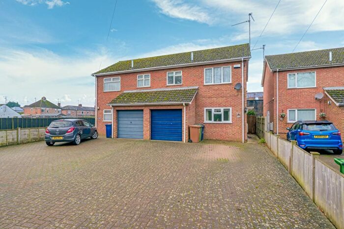 3 Bedroom Semi Detached House For Sale In Harecroft Road, Wisbech, Cambridgeshire, PE13