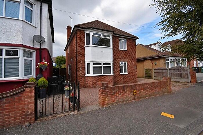 2 Bedroom Maisonette To Rent In George Road, Chingford, London., E4