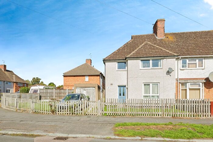 3 Bedroom End Terrace House For Sale In Mortimer Way, Leicester, LE3
