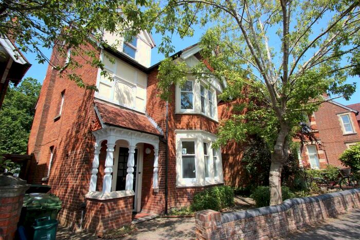 6 Bedroom House To Rent In Divinity Road, Cowley, Oxford, OX4