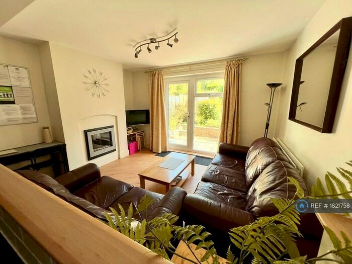 5 Bedroom Semi-Detached House To Rent In Arthur Street, Kenilworth, CV8