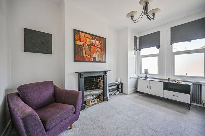 2 Bedroom Maisonette To Rent In Francis Road, Leyton, London, E10