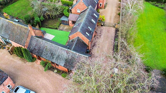 4 Bedroom Barn Conversion For Sale In The Old Saddlery, Manor Barns, Snarestone, DE12