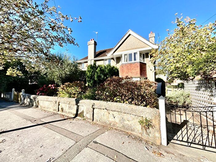 3 Bedroom Flat For Sale In Chessel Avenue, Boscombe Manor, BH5