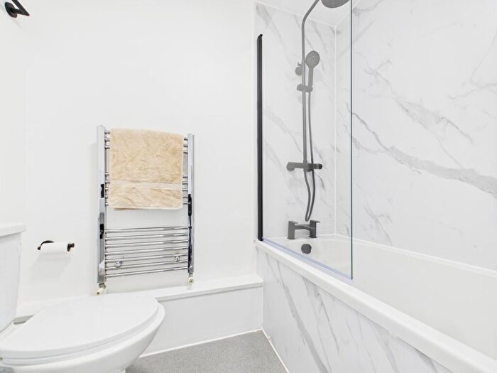 2 Bedroom House To Rent In The Groves, Liverpool, L32