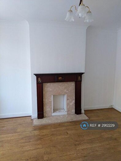 3 Bedroom Semi-Detached House To Rent In Beech Avenue, Manchester, M45