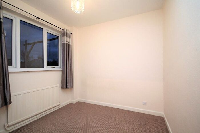 2 Bedroom Flat To Rent In Broadfield Drive, Leyland, Lancashire, PR25