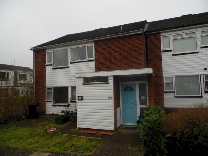2 Bedroom Maisonette To Rent In Mapleton Close, Bromley, BR2