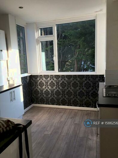 1 Bedroom Flat To Rent In Ground Floor, Brighton, BN1