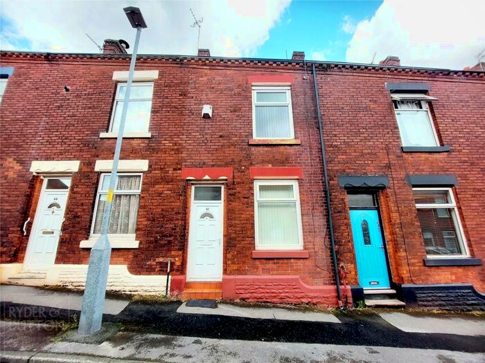 2 Bedroom Terraced House To Rent In Hamilton Street, Stalybridge, SK15