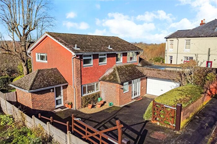 4 Bedroom Detached House For Sale In Beggars Lane, Winchester, Hampshire, SO23