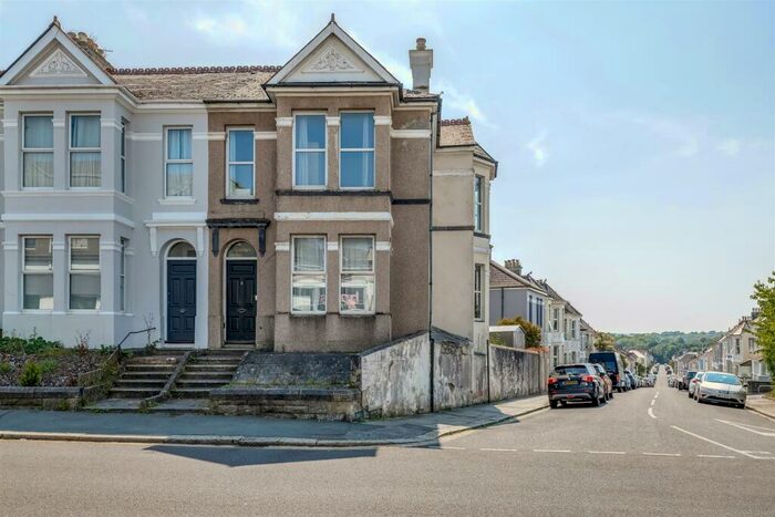 2 Bedroom Apartment To Rent In Peverell Park Road, Plymouth, PL3