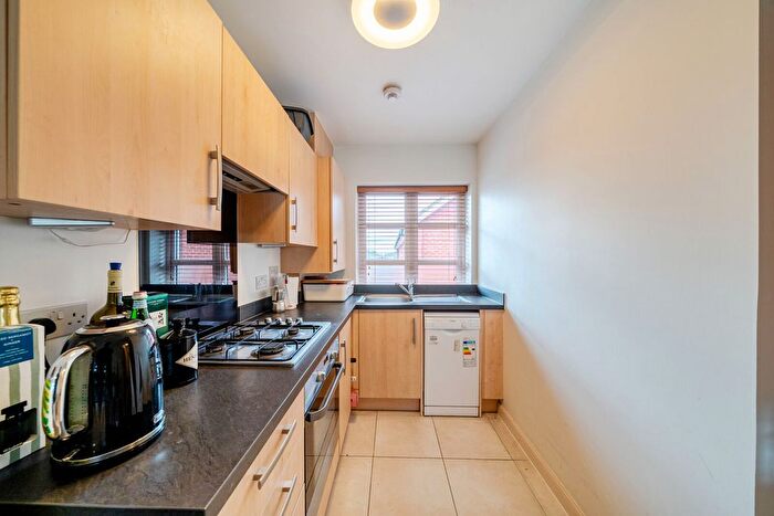 1 Bedroom Flat For Sale In Brickfield Road, Mitcham, CR4
