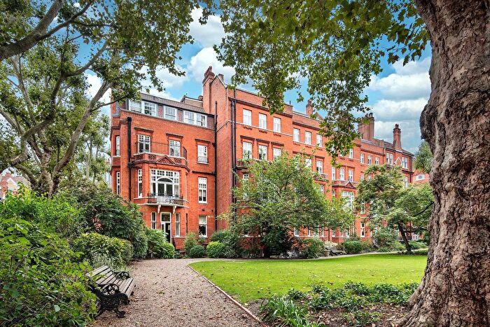 5 Bedroom Terraced House For Sale In Cadogan Gardens, London, SW3
