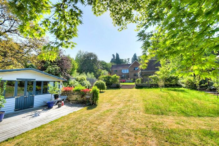 4 Bedroom Detached House For Sale In London Road, Hill Brow, Liss, Hampshire, GU33