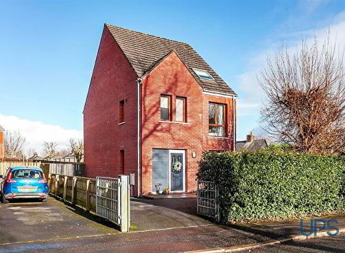 4 Bedroom Detached House For Sale In Alexandra Park Avenue, Belfast, BT15