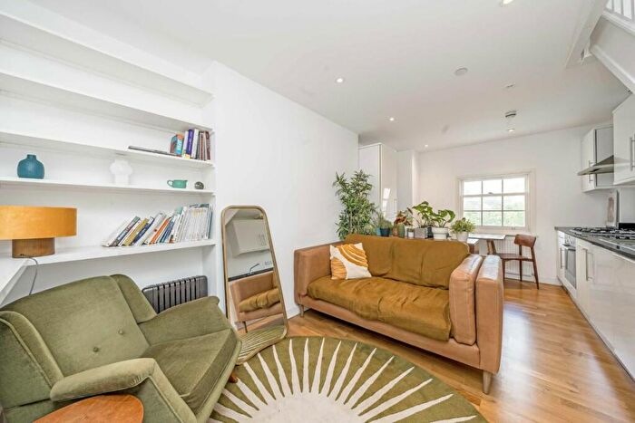 1 Bedroom Flat To Rent In Hertford Road, London, N1