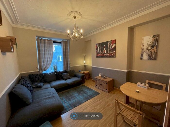 1 Bedroom Flat To Rent In Top Floor, Aberdeen, AB24