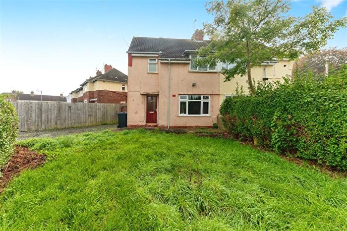 3 Bedroom Semi Detached House For Sale In Th Avenue, Hull, HU6