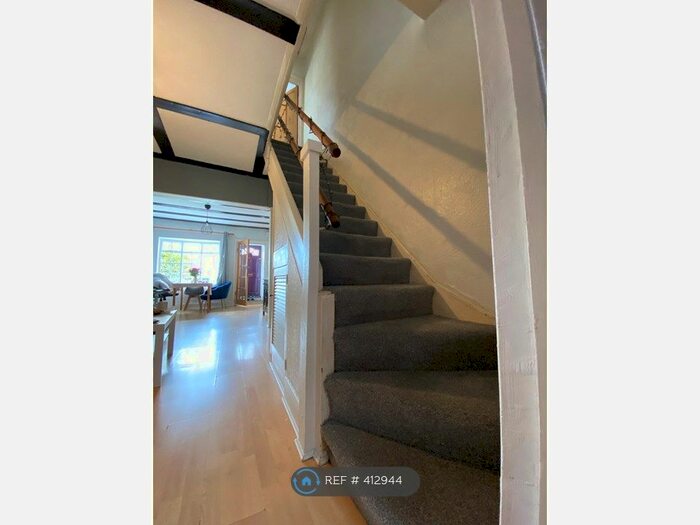 2 Bedroom Terraced House To Rent In Chelmsford Road, London, N14