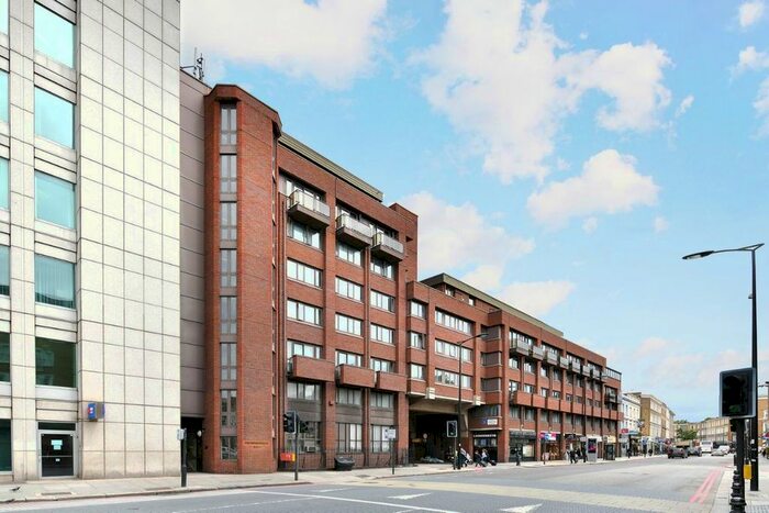 2 Bedroom Flat To Rent In Earls Court Road, London, SW5