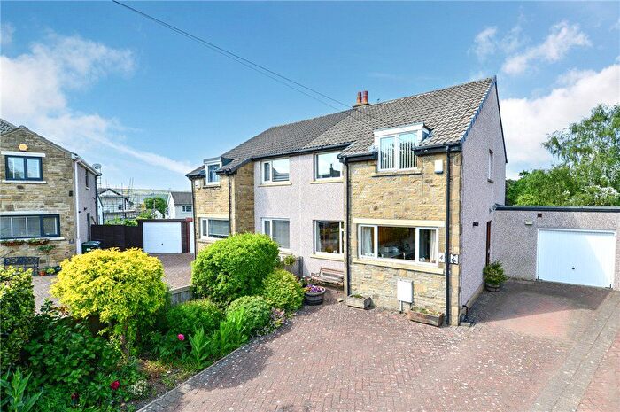 3 Bedroom Semi-Detached House For Sale In Lee Close, Wilsden, BD15