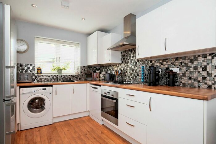 2 Bedroom Semi-Detached House For Sale In Yeats Road, Stratford-Upon-Avon, CV37