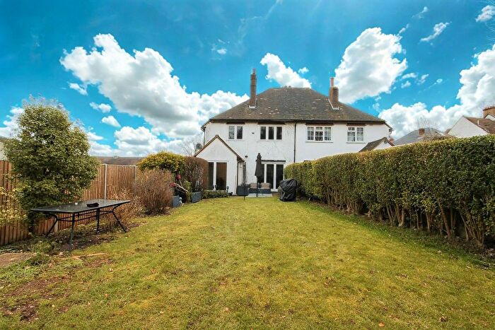 3 Bedroom Property For Sale In Hill Road, Carshalton Beeches, Surrey, SM5