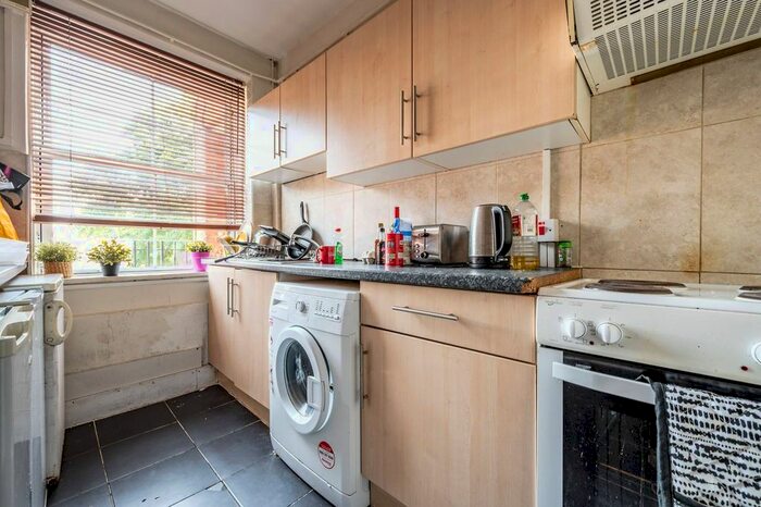3 Bedroom Maisonette To Rent In Vauban Estate, Bermondsey, London, SE16