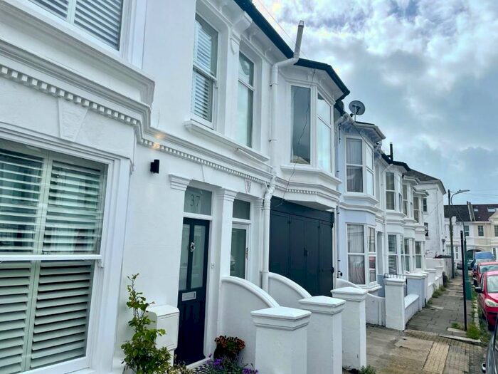 1 Bedroom Apartment To Rent In Brooker Street, Hove, BN3