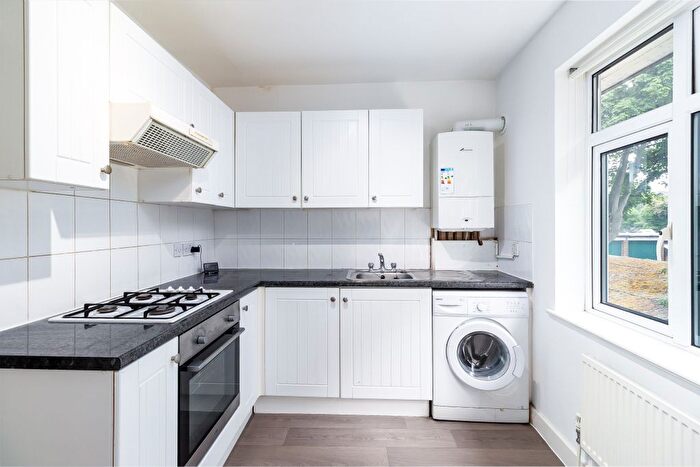 2 Bedroom Flat To Rent In Tregenna Close, Chase Road, London, N14