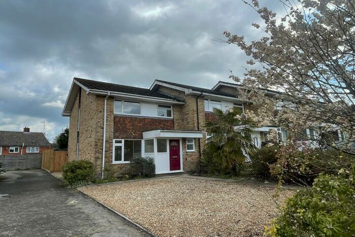 3 Bedroom End Of Terrace House To Rent In Bourne Way, Midhurst, GU29