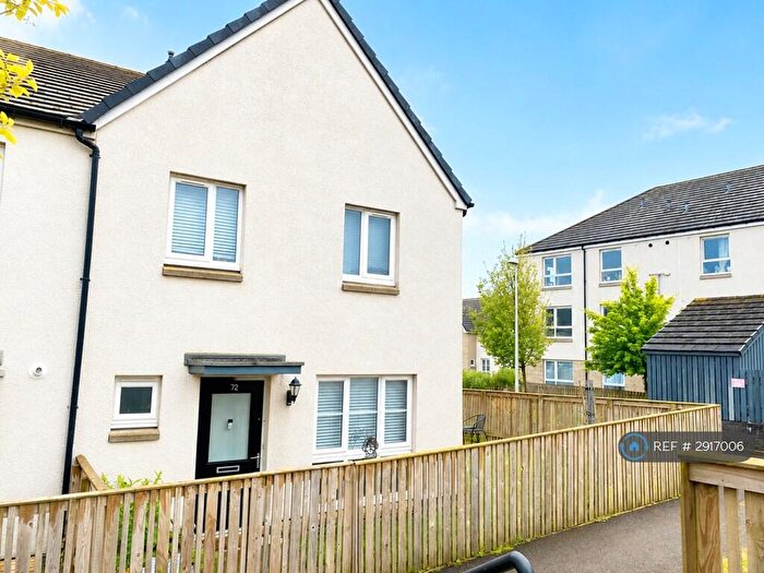 2 Bedroom End Of Terrace House To Rent In Mugiemoss Road, Aberdeen, AB21