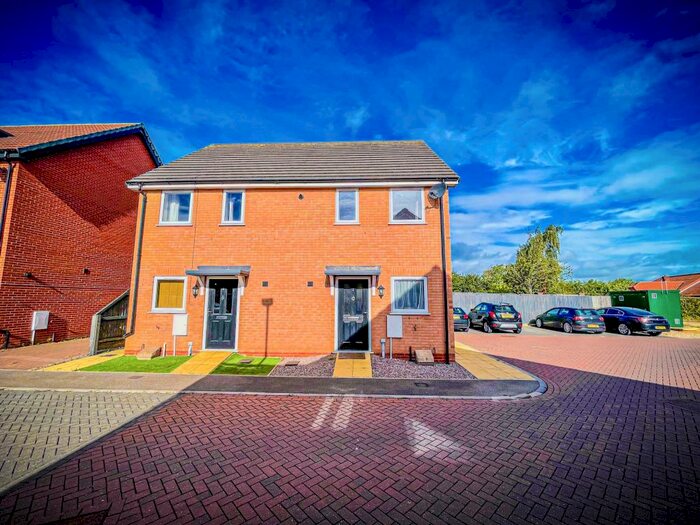 2 Bedroom Semi-Detached House To Rent In Cherry Paddocks, Cherry Willingham, Lincoln, LN3