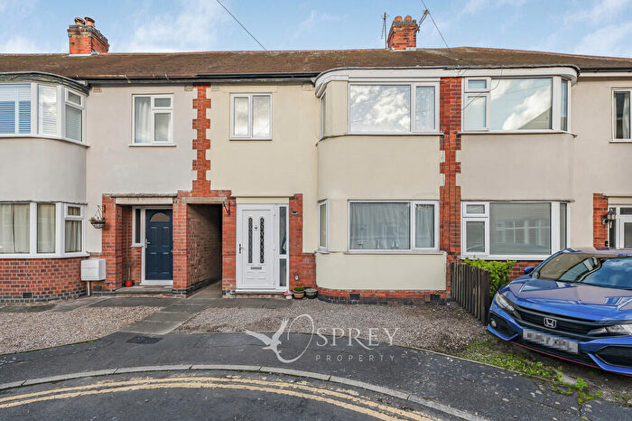 3 Bedroom Terraced House For Sale In Three Double Bedrooms On Oak Road, LE13