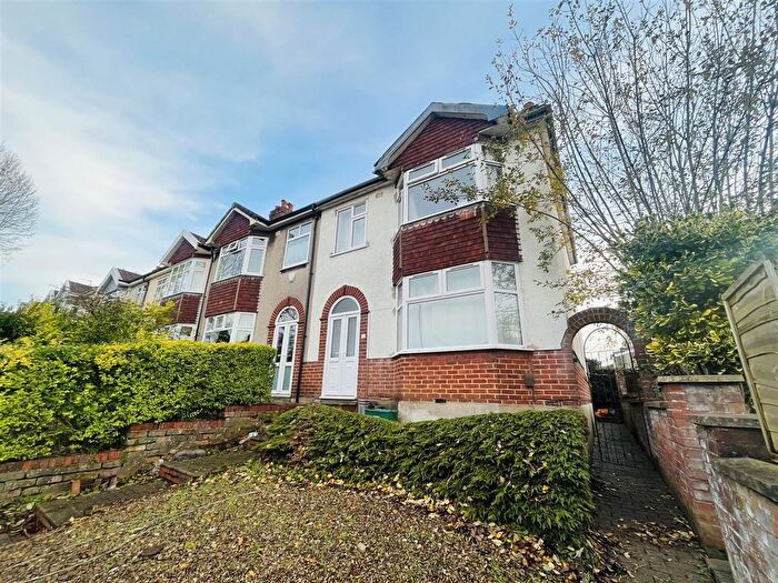 4 Bedroom Property To Rent In Staple Hill Road, Bristol, BS16