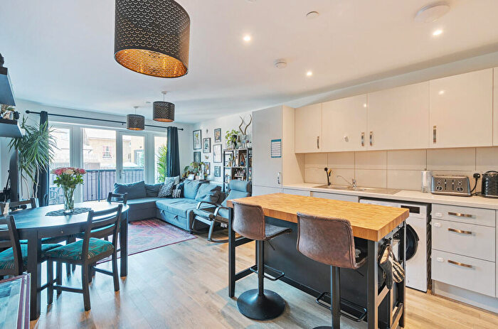 2 Bedroom Apartment For Sale In Campbell Road, Croydon, CR0