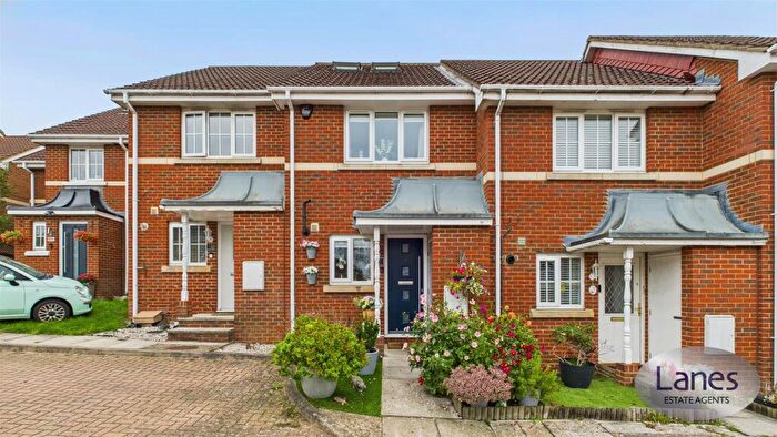 3 Bedroom Terraced House For Sale In Little Stock Road, Cheshunt, EN7