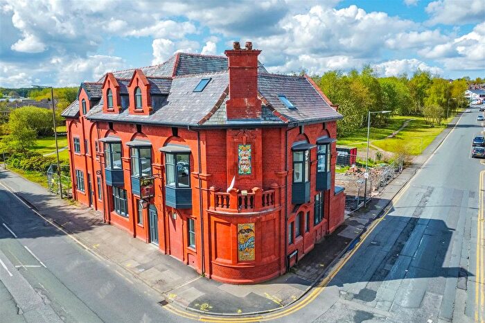 2 Bedroom Flat For Sale In Canal Street, St. Helens, WA10