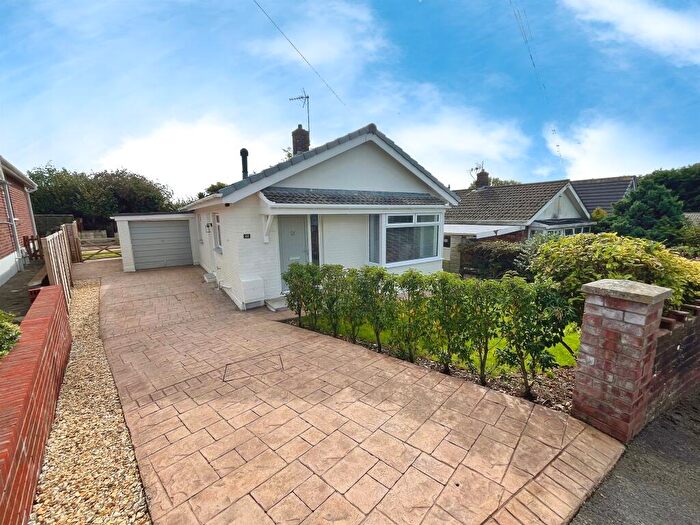 3 Bedroom Detached Bungalow For Sale In South View, Kenfig Hill, Bridgend, CF33