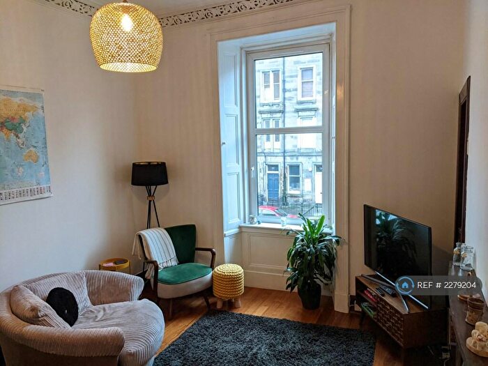 1 Bedroom Flat To Rent In Montgomery Street, Edinburgh, EH7