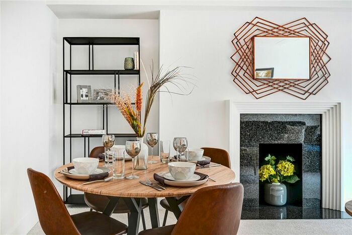 1 Bedroom Flat To Rent In Richmond Court, Sloane Street, London, SW1X