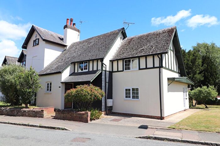 3 Bedroom Semi-Detached House For Sale In High Street, Walkern, Stevenage, Hertfordshire, SG2