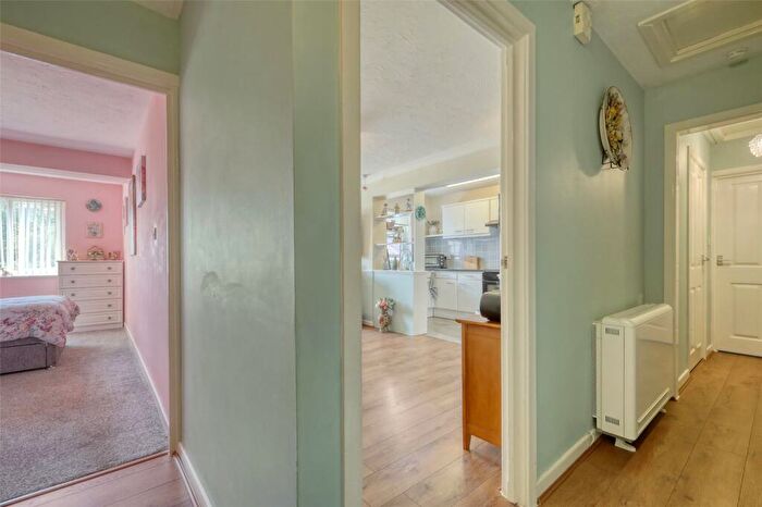 2 Bedroom Apartment For Sale In The Mallards, High Street, Great Wakering, Southend On Sea, SS3