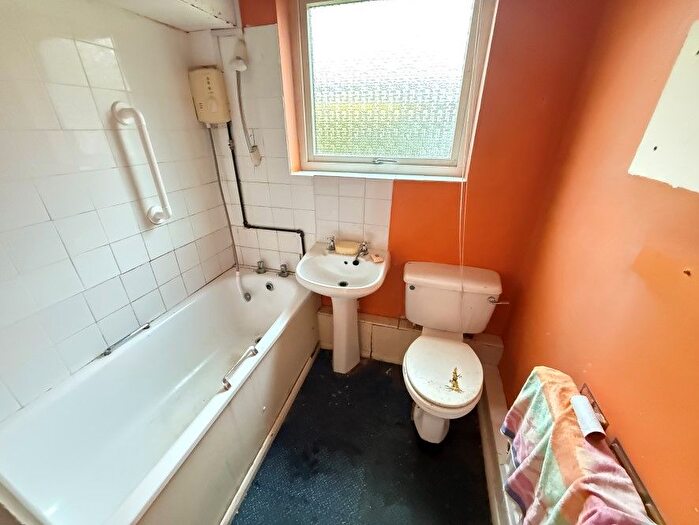 1 Bedroom Flat For Sale In Lyndhurst Gardens, Carlisle, Cumbria, CA2