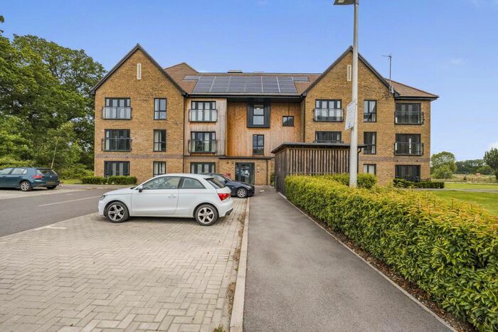 1 Bedroom Apartment To Rent In The Cavalry, Wokingham, RG2