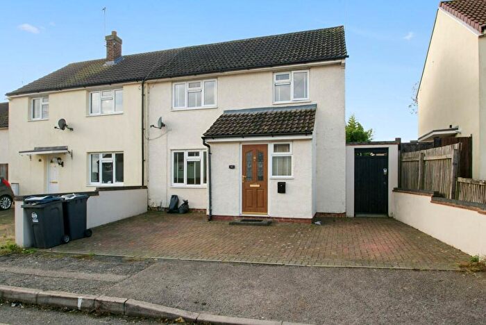 3 Bedroom Semi-Detached House To Rent In Coronation Road, Bishop'S Stortford, CM23