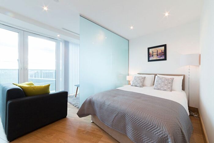 Studio To Rent In Crossharbour Plaza, Canary Wharf, E14