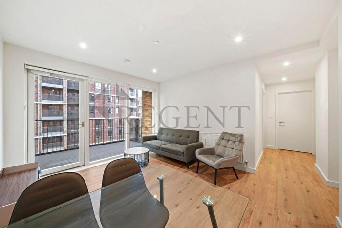 2 Bedroom Apartment To Rent In Beeley House, Mary Neuner Road, N8